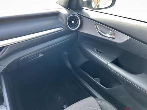 Used 2024 Kia Forte LXS FWD image 18