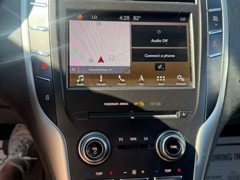 Used 2019 Lincoln MKC Select w/ Select Plus Package AWD/4WD image 14