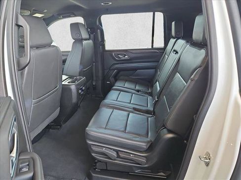 Certified 2024 Chevrolet Suburban LT AWD/4WD image 19