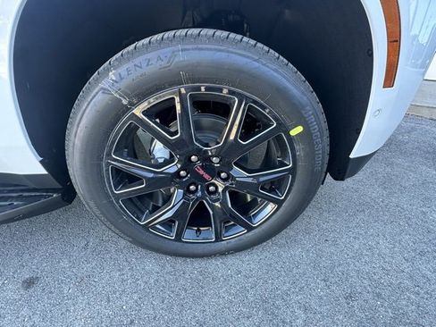 New 2026 GMC Yukon Elevation w/ Elevation Premium Package image 3