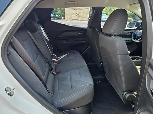 New 2027 Chevrolet Bolt LT w/ Comfort Package FWD image 12