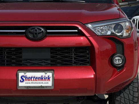 Used 2024 Toyota 4Runner SR5 Premium w/ Moonroof Package AWD/4WD image 8
