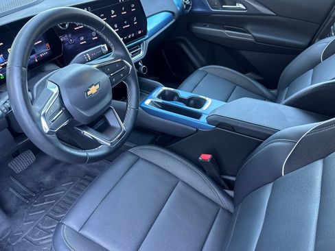 Used 2026 Chevrolet Equinox EV LT w/ Convenience Package II FWD image 11