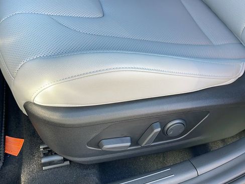 New 2026 Hyundai Elantra Limited image 28