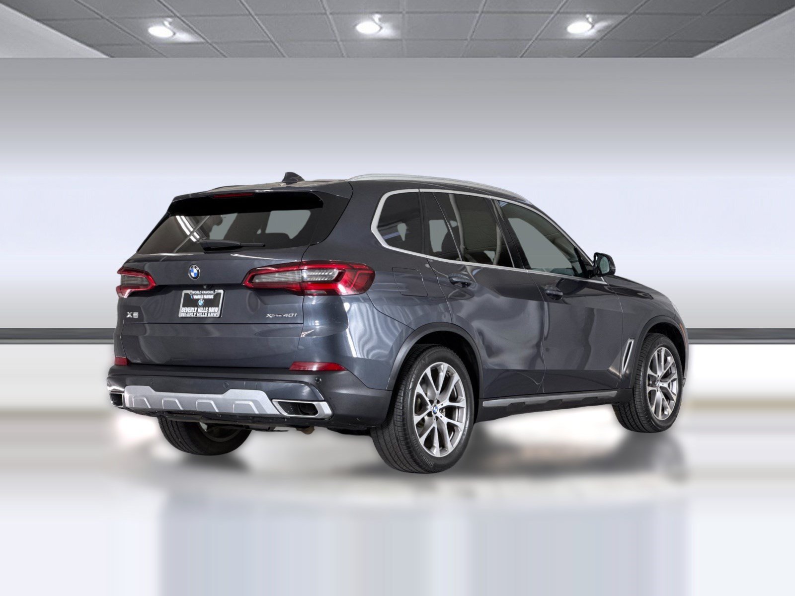 Used 2019 BMW X5 xDrive40i w/ Convenience Package AWD/4WD image 9