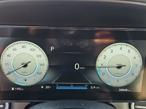 Used 2022 Hyundai Elantra Limited image 21