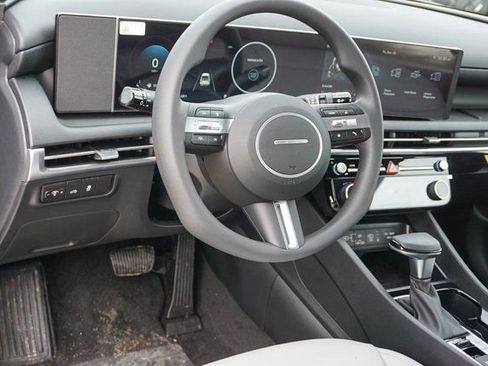 New 2026 Hyundai Santa Cruz SEL FWD image 9