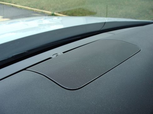 Used 2020 Land Rover Discovery Landmark image 36