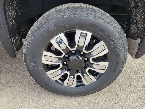 New 2026 GMC Sierra 2500 Denali w/ Denali Reserve Package image 10