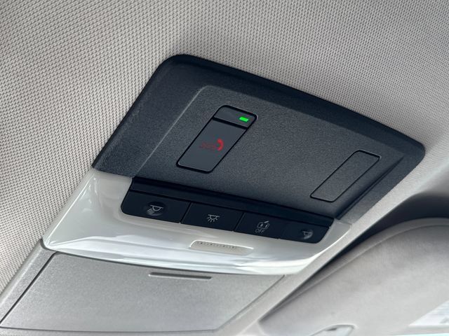 Used 2023 Nissan Pathfinder SV AWD/4WD image 28