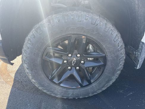 Certified 2021 Chevrolet Silverado 1500 Custom Trail Boss image 30