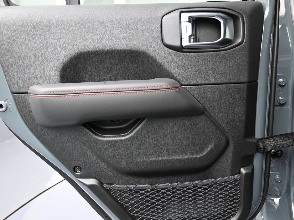 New 2025 Jeep Wrangler Unlimited Rubicon AWD/4WD image 20