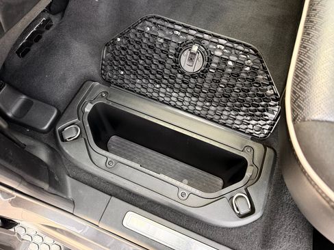 Used 2019 RAM 1500 Laramie AWD/4WD image 25