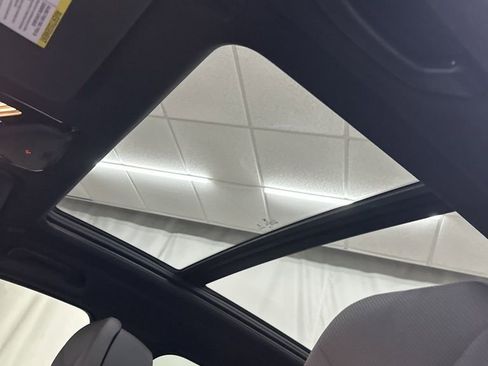 Used 2025 BMW X5 xDrive40i w/ M Sport Package image 22