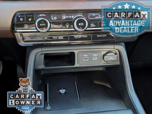 Used 2025 Honda Pilot Elite image 9