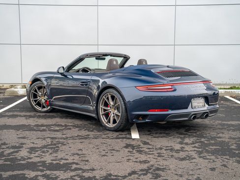 Used 2017 Porsche 911 Carrera S image 3