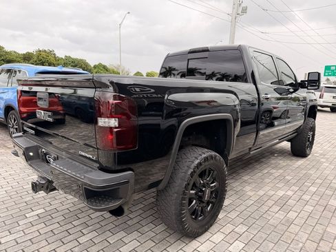 Used 2015 GMC Sierra 2500 Denali w/ Duramax Plus Package image 7