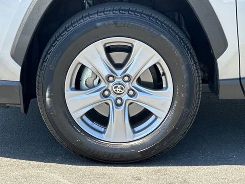 Certified 2025 Toyota RAV4 XLE w/ Convenience Package FWD image 31