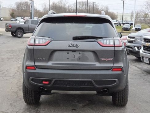 Used 2021 Jeep Cherokee Trailhawk image 10