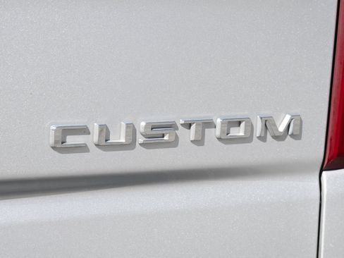 Used 2022 Chevrolet Silverado 1500 Custom image 11