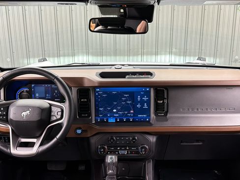 Used 2024 Ford Bronco Outer Banks AWD/4WD image 34