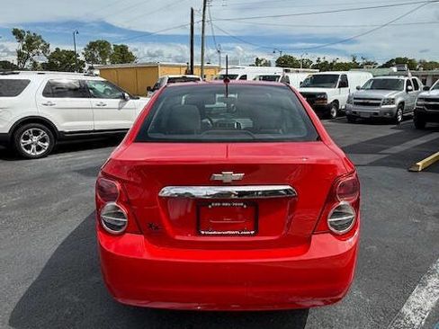 Used 2014 Chevrolet Sonic LT image 6