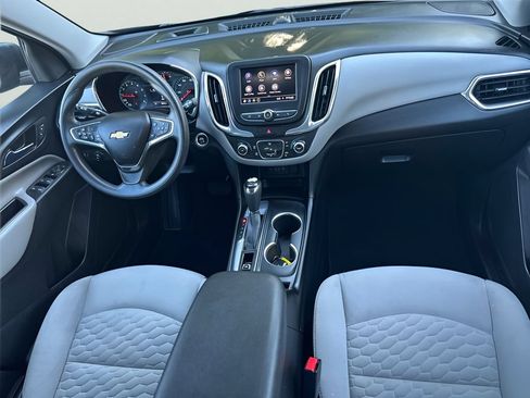 Used 2020 Chevrolet Equinox LS FWD image 21