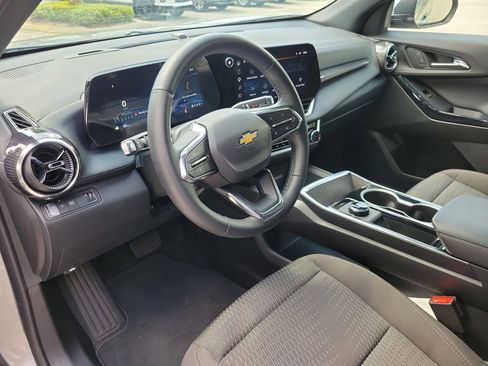 Used 2026 Chevrolet Equinox LT FWD image 14