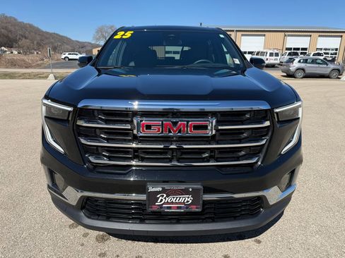 Used 2025 GMC Acadia Elevation w/ Elevation Premium Package image 2