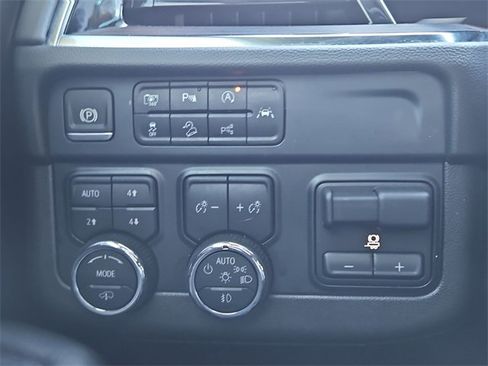 Certified 2025 Chevrolet Tahoe Z71 w/ Z71 Off-Road Package image 26