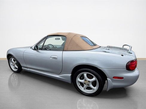 Used 2000 MAZDA MX-5 Miata RWD image 7