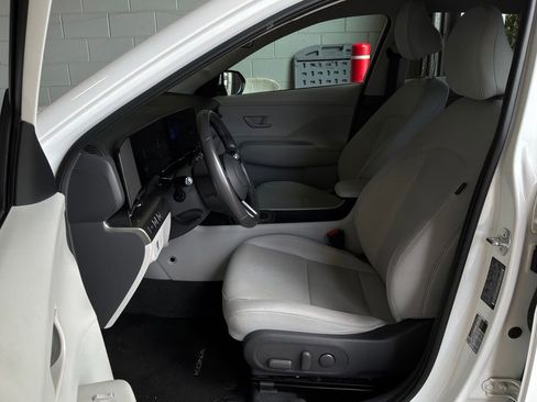 Used 2024 Hyundai Kona SEL AWD/4WD image 9