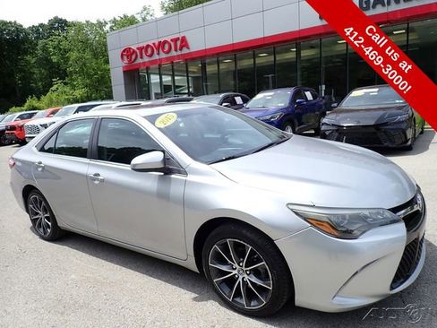 Used 2015 Toyota Camry XSE FWD image 1