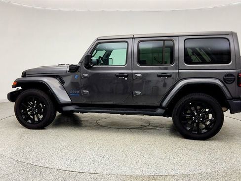 Used 2025 Jeep Wrangler Unlimited Sahara image 8