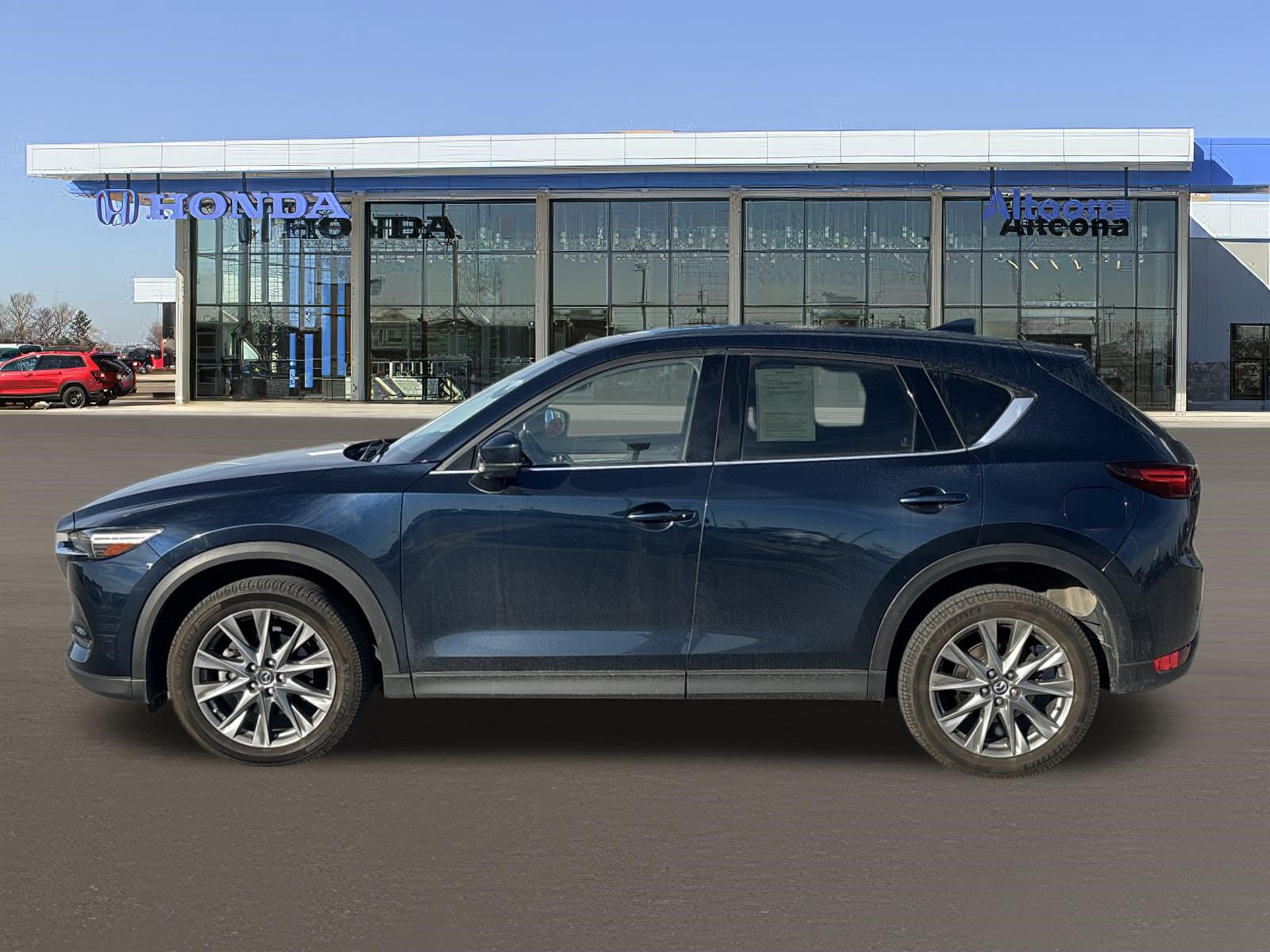 Used 2019 MAZDA CX-5 Signature AWD/4WD image 2