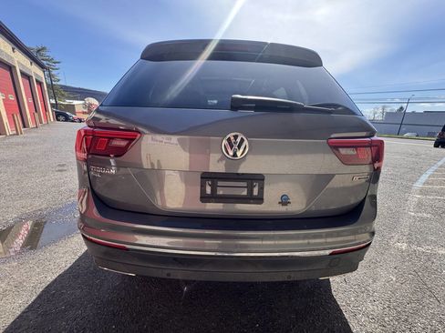 Used 2019 Volkswagen Tiguan SEL image 6
