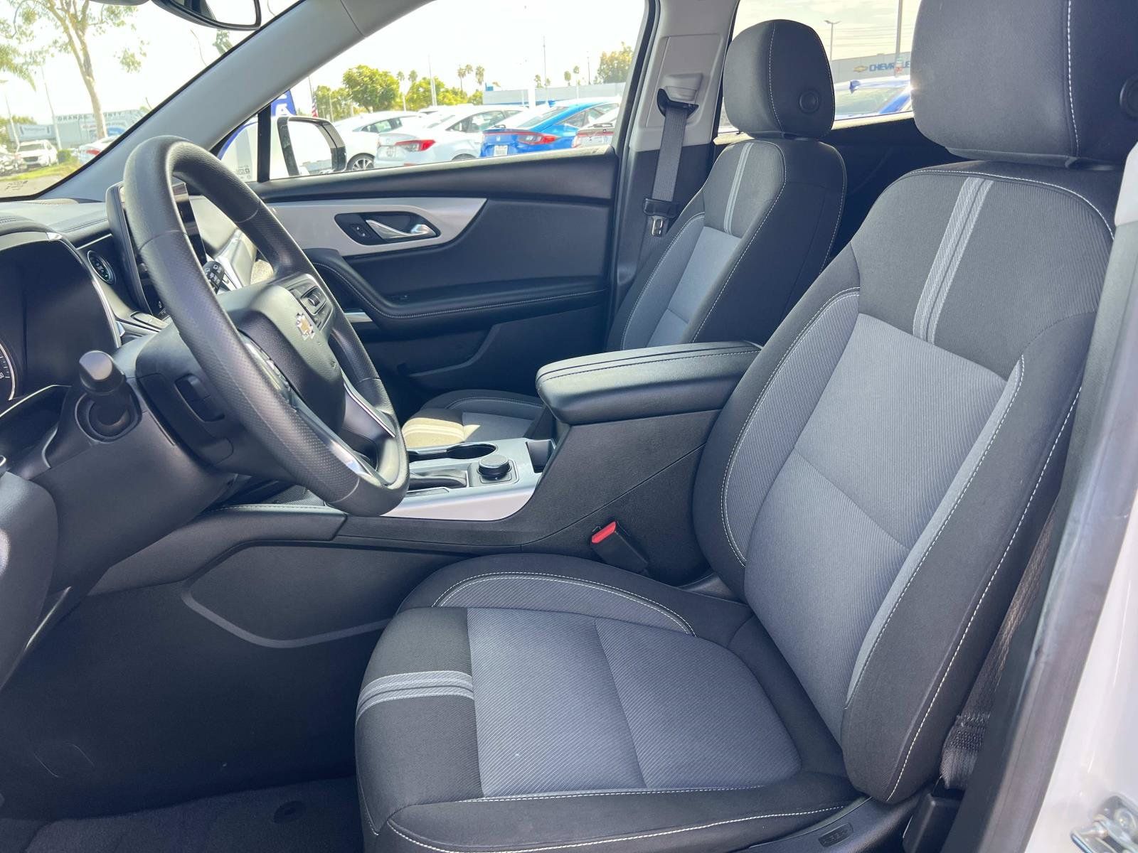 Used 2024 Chevrolet Blazer LT w/ Convenience Package FWD image 18