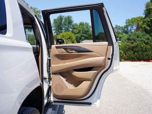 Used 2020 Cadillac Escalade Platinum AWD/4WD image 44