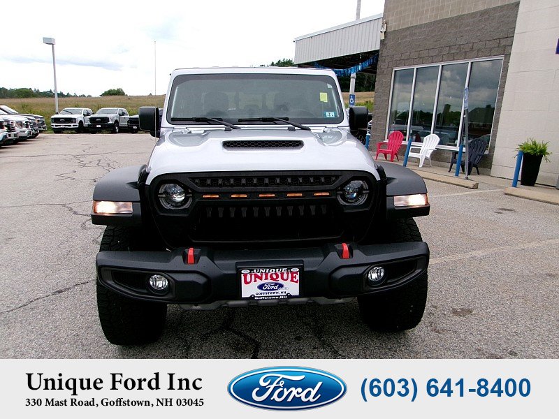 Used 2022 Jeep Gladiator Mojave w/ Cold Weather Group AWD/4WD image 3