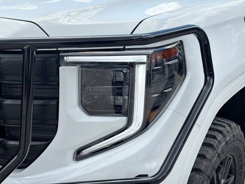 Used 2025 GMC Sierra 1500 Pro w/ Graphite Edition AWD/4WD image 9
