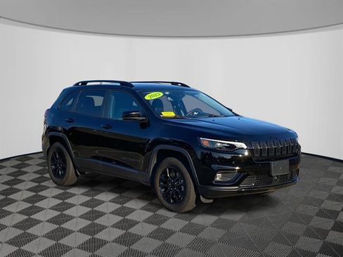 Used 2023 Jeep Cherokee Altitude Lux image 3