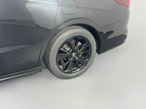 Used 2023 Honda Odyssey Sport image 31