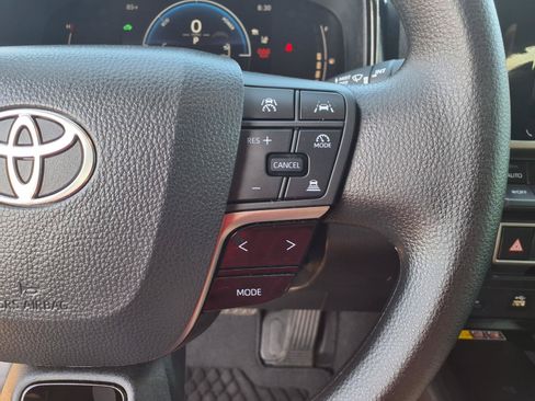 Used 2026 Toyota Camry LE w/ Convenience Package FWD image 20