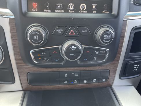 Used 2016 RAM 1500 Laramie RWD image 27