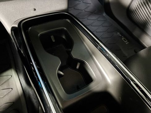 Certified 2023 Volkswagen ID.4 Pro S Plus RWD image 17