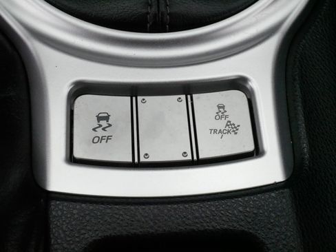 Used 2017 Toyota 86 RWD image 24