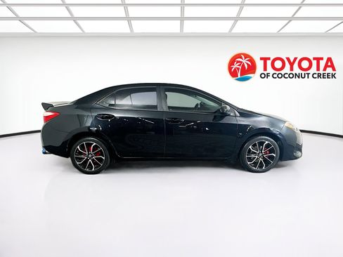 Used 2019 Toyota Corolla LE FWD image 2