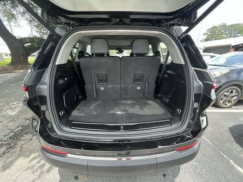 Used 2022 Jeep Grand Cherokee L Limited AWD/4WD image 25