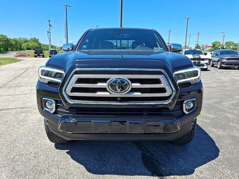 Used 2020 Toyota Tacoma Limited AWD/4WD image 3