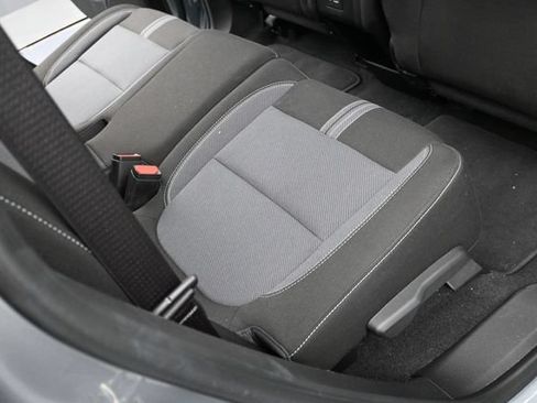 Used 2025 Chevrolet Blazer LT FWD image 32